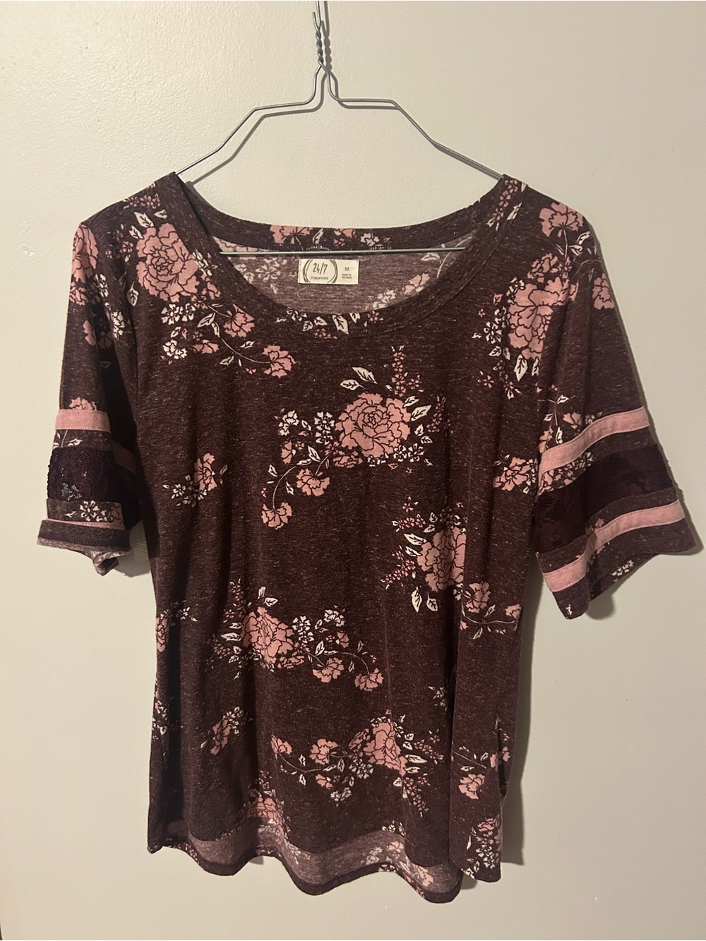 Maurices Maroon Floral Short Sleeve Tee with Pink Accents - Picture 1 of 2